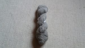 Undyed grey yarn 8/1