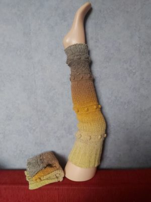 Handknitted leggings