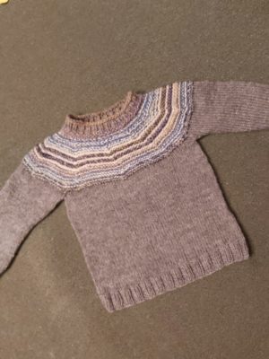 Handknitted Sweater for kid`s