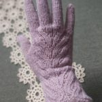 Handknitted gloves