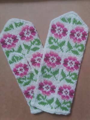 Ethnic patterned mittens